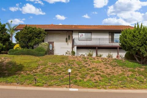 28007 Grassy Way, Escondido, CA 92026 photo 3