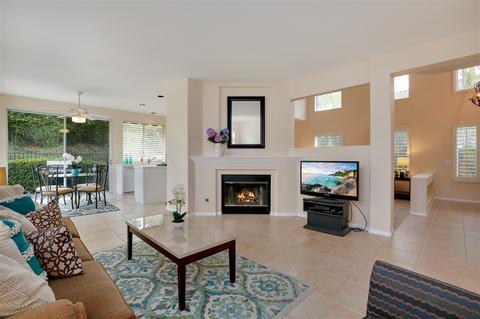 859 Calle Montera, Escondido, CA 92025 photo 9