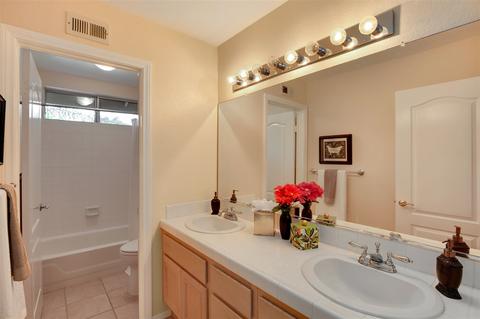 859 Calle Montera, Escondido, CA 92025 photo 16