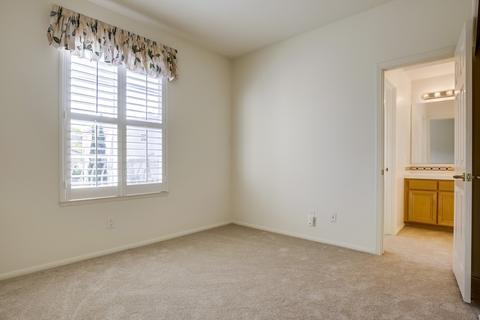 8142 Gilman Ct, La Jolla, CA 92037 photo 18