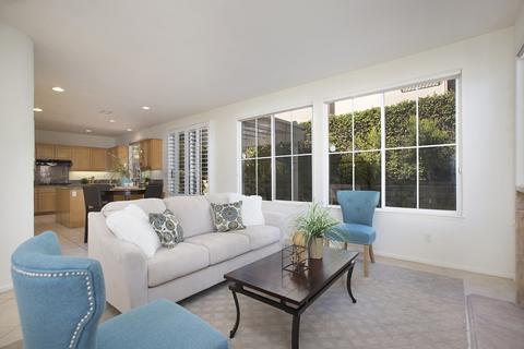 8142 Gilman Ct, La Jolla, CA 92037 photo 11