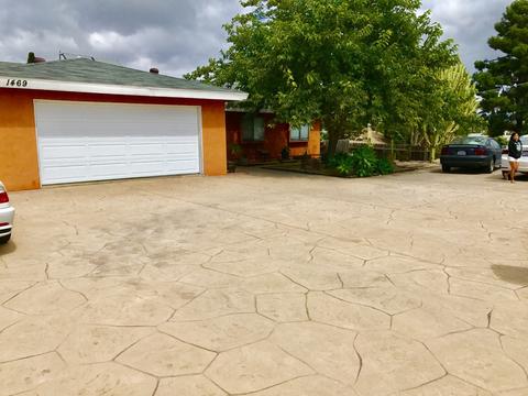 1469 Olive Ave, Vista, CA 92083 photo 1