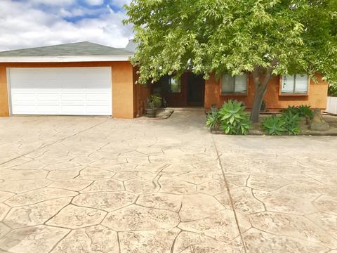 1469 Olive Ave, Vista, CA 92083 photo 2