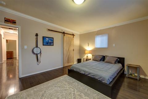 1127 12th St, Imperial Beach, CA 91932 photo 3