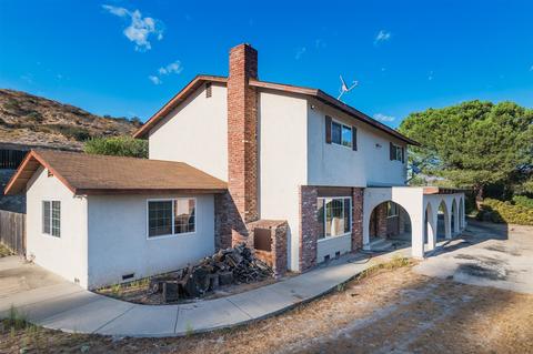 11464 Crazy Horse Dr, Lakeside, CA 92040 photo 4