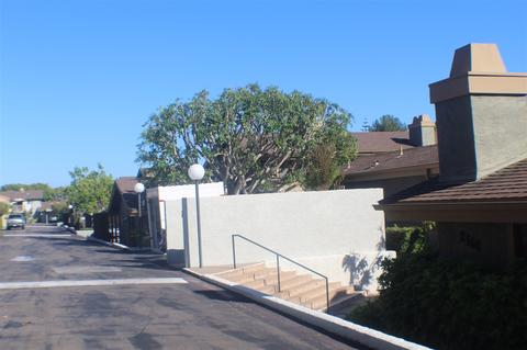8362 Via Sonoma #E, La Jolla, CA 92037 photo 9