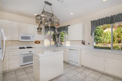 8247 E County Dr, El Cajon, CA 92021 photo 7