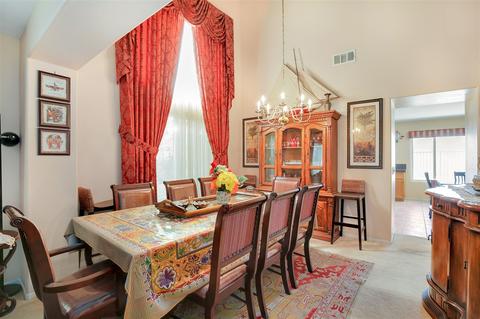 10276 Valley Waters Dr, Spring Valley, CA 91978 photo 4