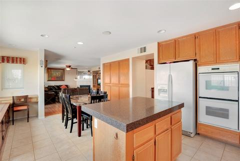 10276 Valley Waters Dr, Spring Valley, CA 91978 photo 8