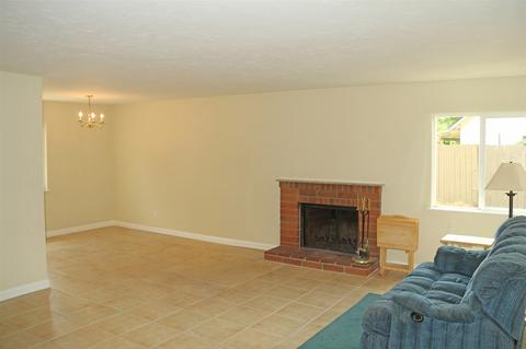 10811 Prince Valiant Dr, Santee, CA 92071 photo 2