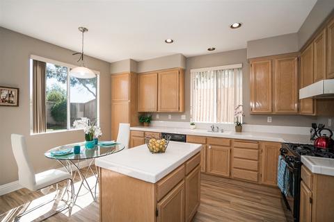 125 Venetia Way, Oceanside, CA 92057 photo 8