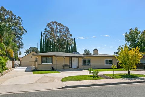 1249 Naranca, El Cajon, CA 92021 photo 2