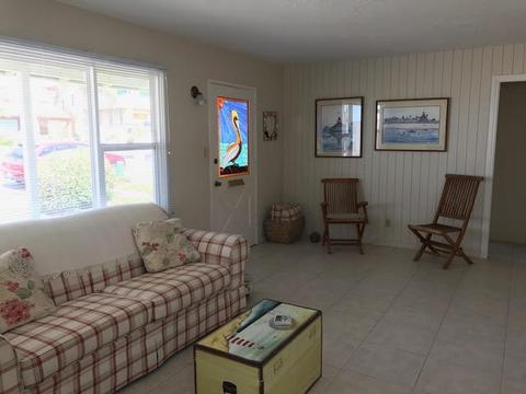 135 Juniper Ave, Carlsbad, CA 92008 photo 8