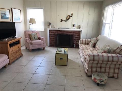 135 Juniper Ave, Carlsbad, CA 92008 photo 7