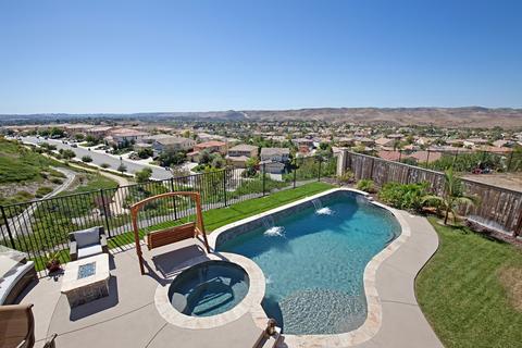 1153 Breakaway Dr, Oceanside, CA 92057 photo 3