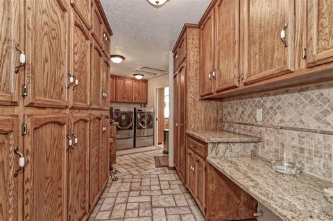 1917 Maplebrook Ct, El Cajon, CA 92019 photo 10