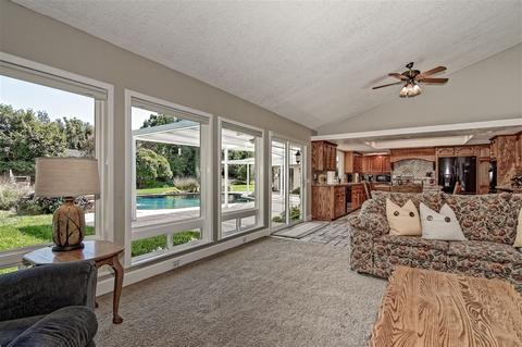 1917 Maplebrook Ct, El Cajon, CA 92019 photo 8