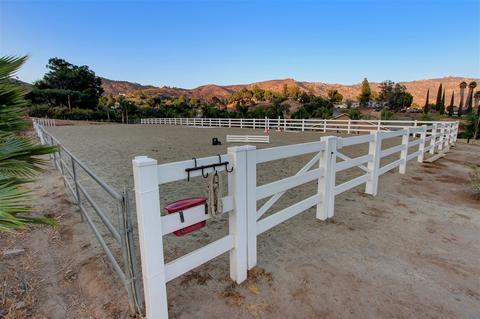 5737 Moorefield Dr, El Cajon, CA 92019 photo 22