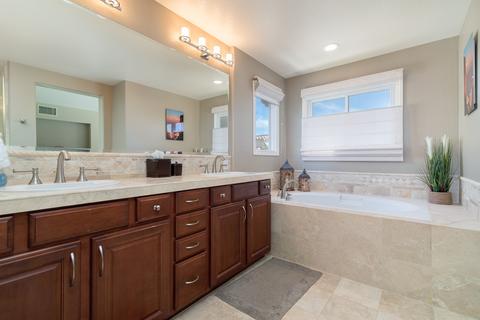 1377 Caminito Floreo, La Jolla, CA 92037 photo 15