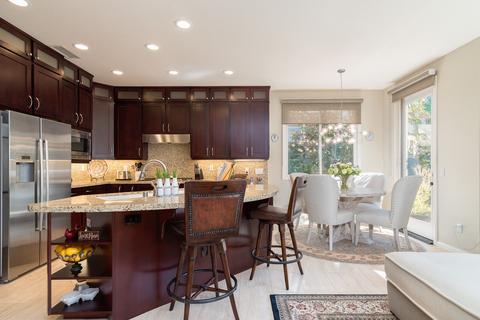 1377 Caminito Floreo, La Jolla, CA 92037 photo 8