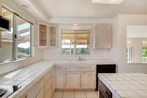 3613 Palomar Dr, Fallbrook, CA 92028 photo 5