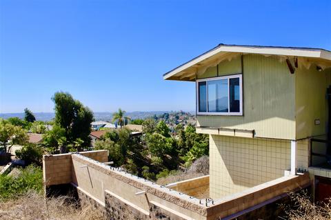 10112 Crestview Hts, La Mesa, CA 91941 photo 3
