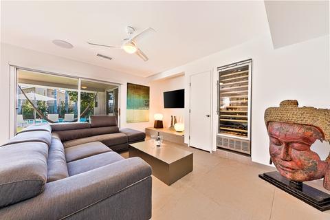 5702 Soledad Mountain Rd, La Jolla, CA 92037 photo 10