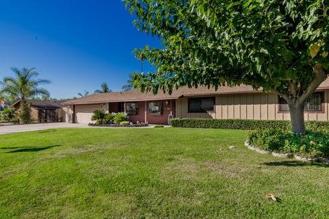 1112 Cloverleaf Dr, El Cajon, CA 92019 photo 2