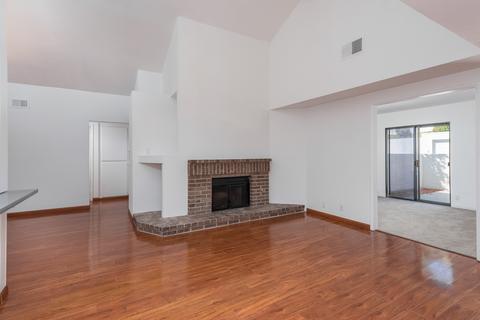 109 Bronze Way, Vista, CA 92083 photo 4