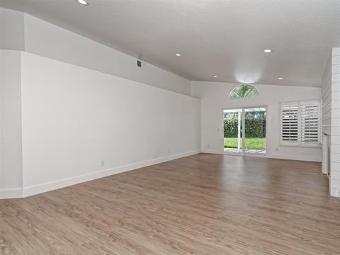 2113 Sorrento Dr, Oceanside, CA 92056 photo 6