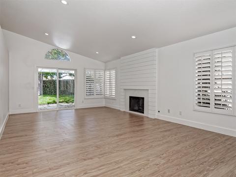 2113 Sorrento Dr, Oceanside, CA 92056 photo 5