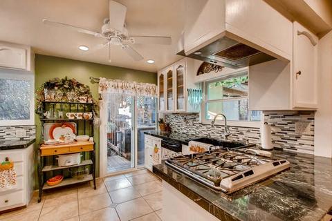 1038 Oak, Vista, CA 92084 photo 1