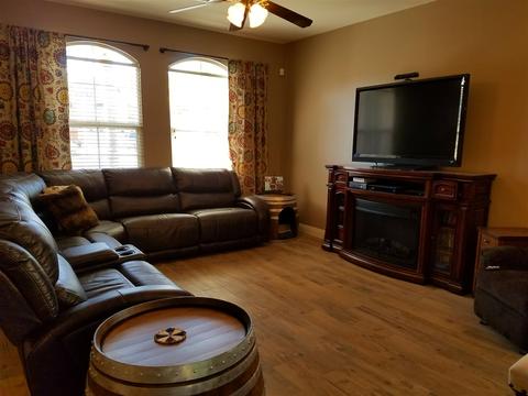9479 Cherisse Ln, El Cajon, CA 92021 photo 4