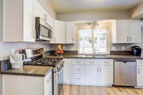 124 Madison St, Oceanside, CA 92057 photo 4