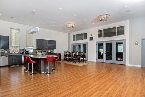 12524 Glenoak Rd, Poway, CA 92064 photo 2
