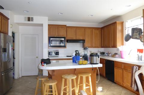 3161 Sycamore Crest Pl, Escondido, CA 92027 photo 5