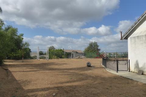 3161 Sycamore Crest Pl, Escondido, CA 92027 photo 2