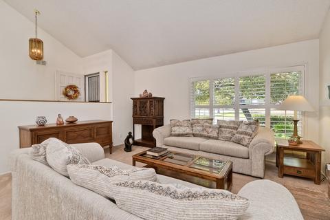 327 N Willowspring Dr, Encinitas, CA 92024 photo 7