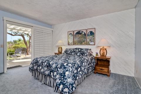 327 N Willowspring Dr, Encinitas, CA 92024 photo 16