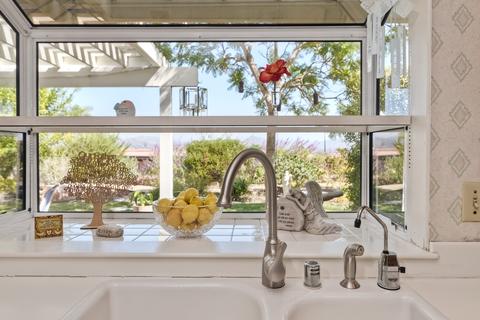 327 N Willowspring Dr, Encinitas, CA 92024 photo 13