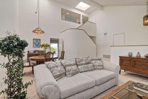 327 N Willowspring Dr, Encinitas, CA 92024 photo 9