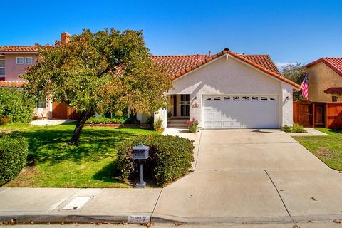 327 N Willowspring Dr, Encinitas, CA 92024 photo 2