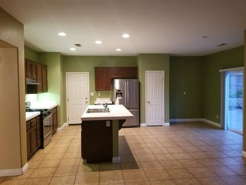 598 Tukmal Dr, Oceanside, CA 92058 photo 3