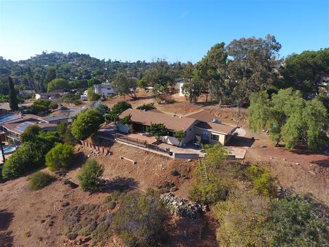 10895 Challenge Blvd, La Mesa, CA 91941 photo 1