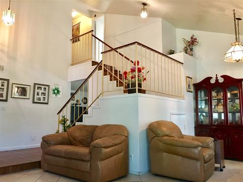 1249 Armstrong Cir, Escondido, CA 92027 photo 2