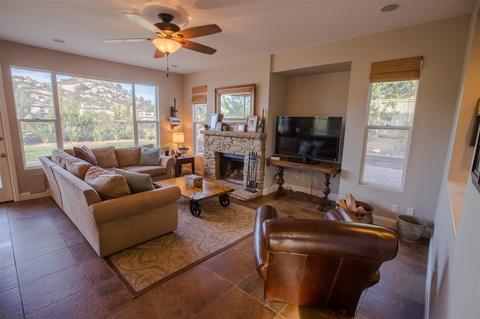 16914 Obsidian Dr, Ramona, CA 92065 photo 6