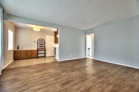5668 Bella Dr, Riverside, CA 92509 photo 2