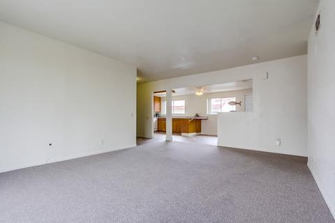8526 Carlton Oaks Dr, Santee, CA 92071 photo 11