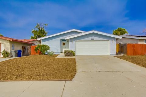 8526 Carlton Oaks Dr, Santee, CA 92071 photo 4