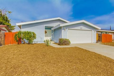 8526 Carlton Oaks Dr, Santee, CA 92071 photo 1
